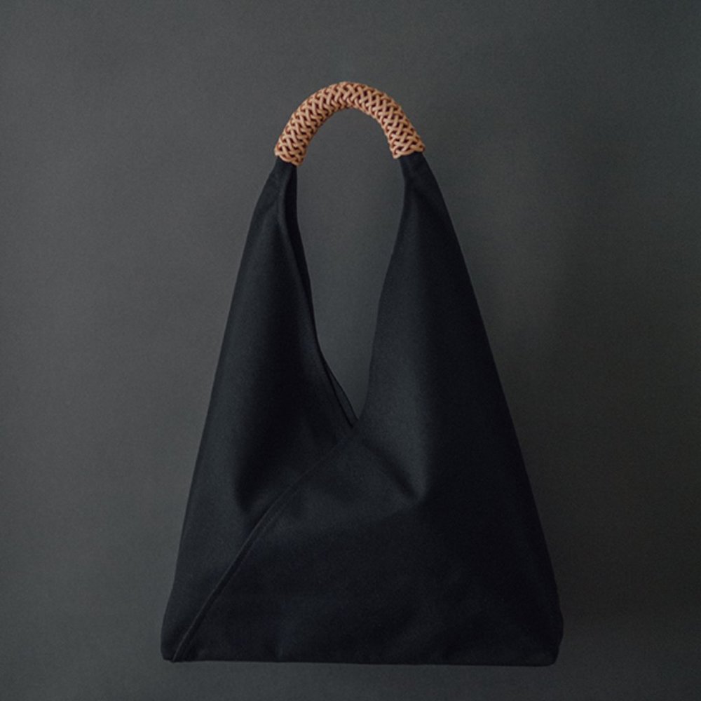 Kamaro'an Woven Triangle Bag Women's Large Black Japanese Tote Lightweight
